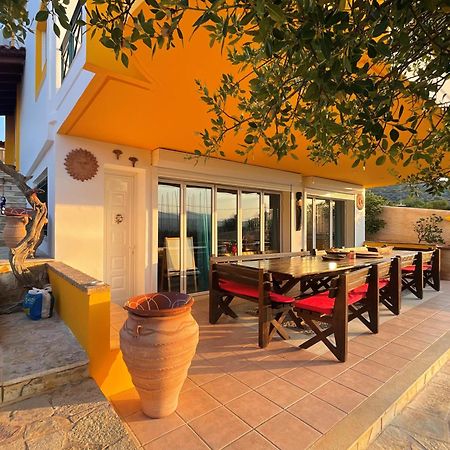 Bed and Breakfast Casa Di Luce Agia Marina  Exteriér fotografie